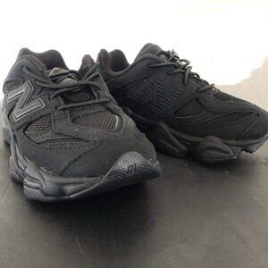 New Balance 9060 IV9060BB 'Black/Phantom' - Size 9C